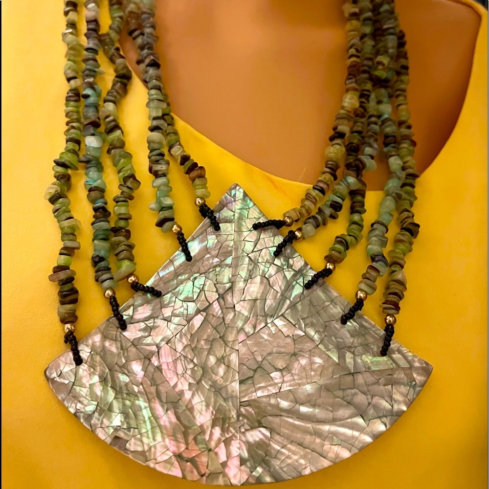 Large green peridot mother of pearl inlay necklace